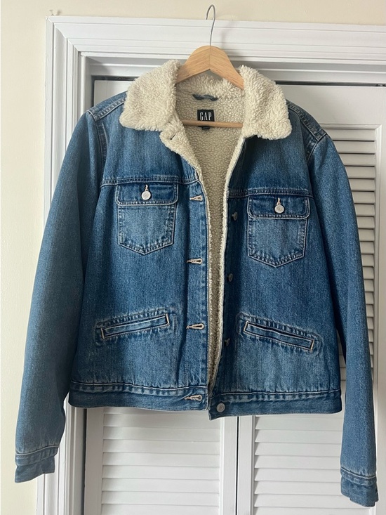 GAP Jackets & Blazers - GAP Sherpa Lined Denim Jacket Trucker Jean Jacket Cozy Fleece Lined Blue Size L